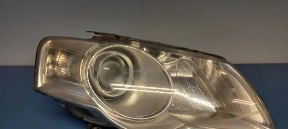 Volkswagen PASSAT B6 Headlight/headlamp 3C0941006N