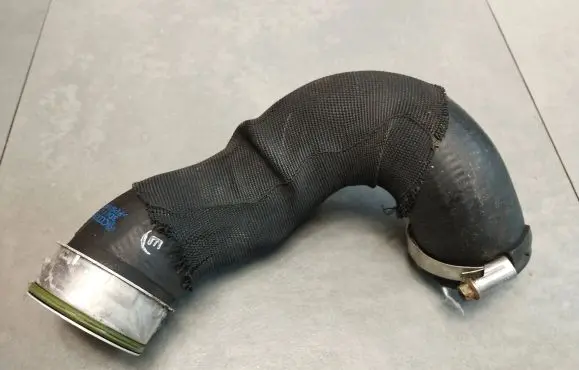 Volkswagen Phaeton Intercooler hose/pipe 3D0145834Q