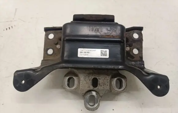 Audi TT TTS RS Mk3 8S Engine mount bracket 8S0199555