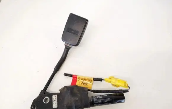 Ford Mondeo MK II Front seatbelt buckle 97bbf61208ac