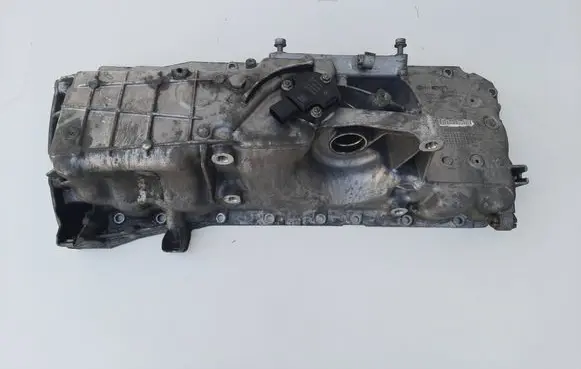 Oil sump