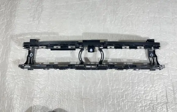 Volkswagen Jetta USA Front bumper mounting bracket 17A805705 17A805705M CG250100656