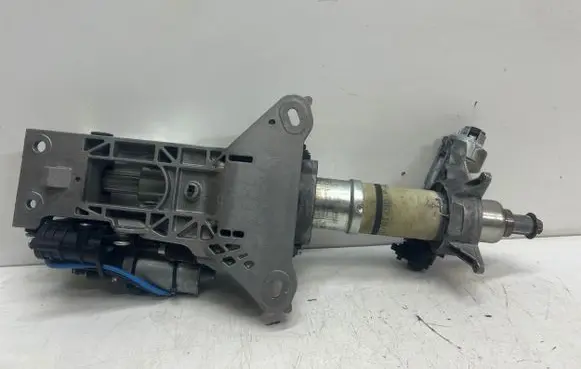 Steering wheel axle set