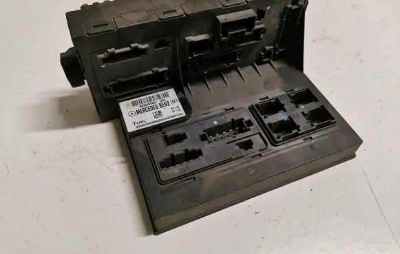 Mercedes-Benz E W211 Fuse module 0035455901