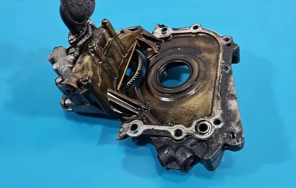 Mazda 6 Oil pump RF7J14100 IMPRK1581875