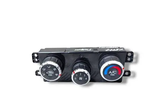 Hyundai Tucson JM Air conditioning/heating control unit 972502EXXX
