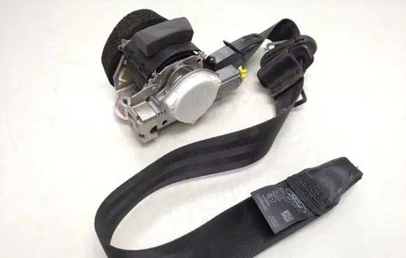 Ford Fiesta Front seatbelt 8V51B61295CL 34043218b 34054703