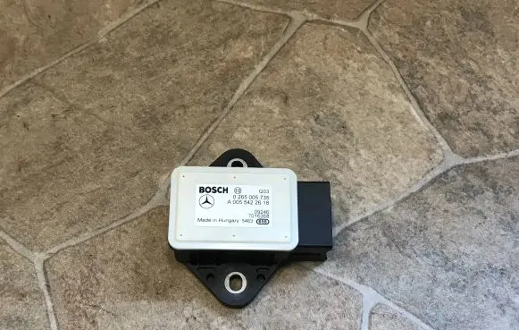Mercedes-Benz E W212 ESP acceleration yaw rate sensor A0055422618
