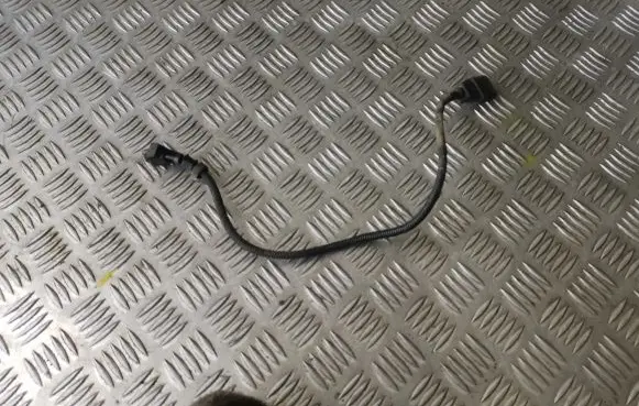 Volkswagen Golf IV Crankshaft position sensor 459702