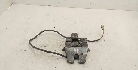 BMW 7 E38 Tailgate/trunk/boot lock/catch/latch 8174853