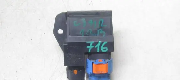 Citroen C4 Cactus Coolant fan relay 9827892380