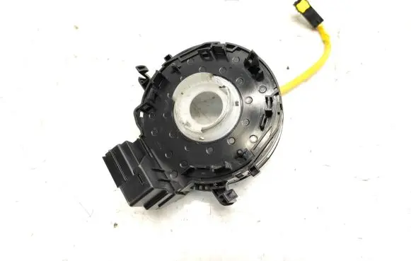 Suzuki Swift III Airbag slip ring squib (SRS ring) 3748074P21