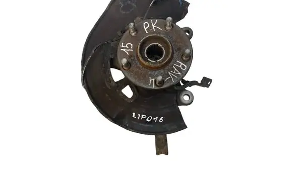 Toyota RAV 4 (XA40) Front wheel hub