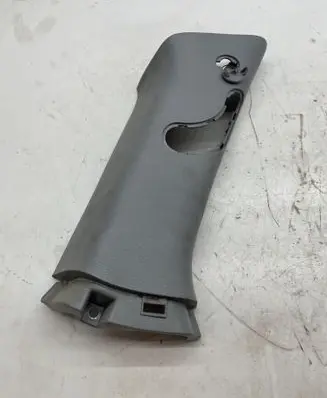 Hyundai Santa Fe (C) pillar trim 868502B010