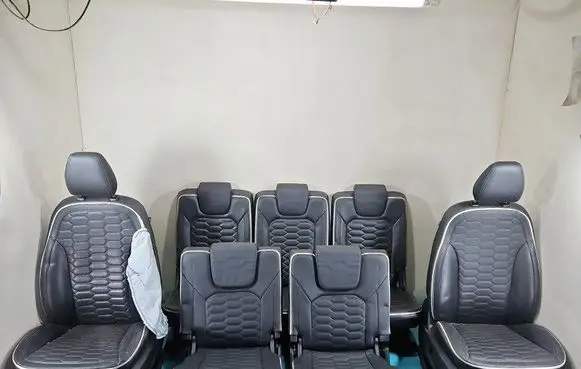 Seat set