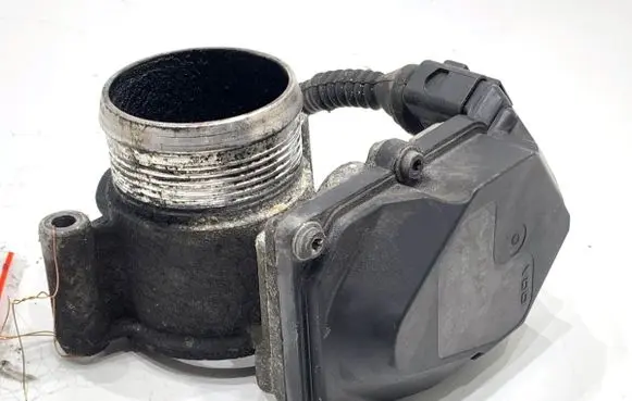 Volkswagen PASSAT B7 Engine shut-off valve 03L128063R