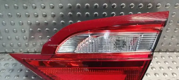 Ford Fiesta Tailgate rear/tail lights H1BB13A602AH