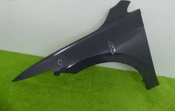 Volkswagen Golf VIII Fender 5H0821105