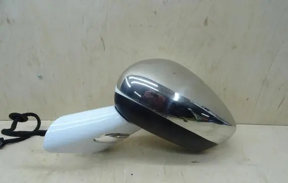 Front door electric wing mirror