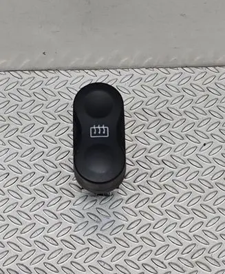 Dacia Sandero Windscreen/window heater switch E2311115 1624 710682