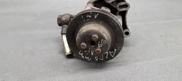 Alfa Romeo Spider 916 Power steering pump