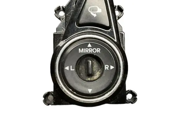 Hyundai i40 Wing mirror switch 39R4801230