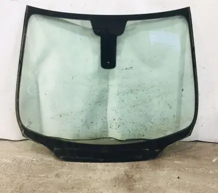 Peugeot 308 Front windscreen/windshield window 