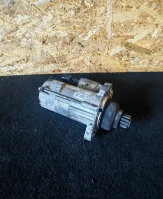 Volkswagen PASSAT CC Starter motor 02M911024A
