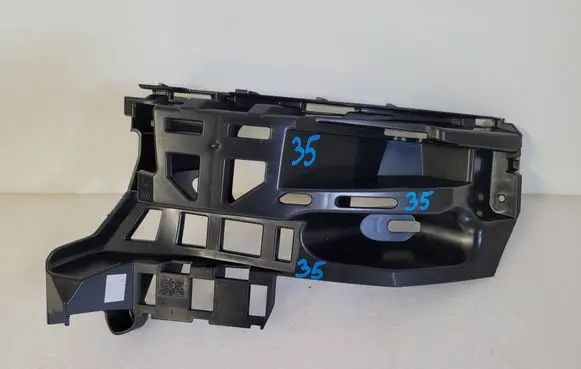 Porsche Macan (95B) Rear bumper mounting bracket 95B807572A 95B807484A