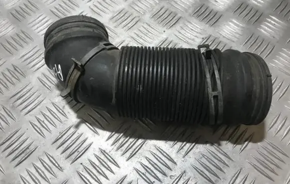 Volkswagen Golf Plus Air intake hose/pipe 1k0129684b