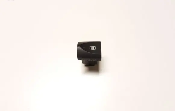 Hyundai Santa Fe Windscreen/window heater switch 9371026000 864W0171