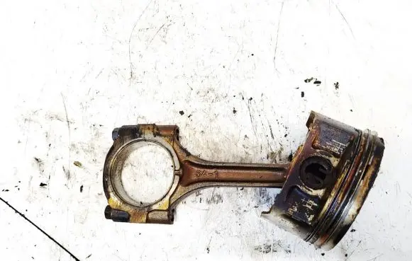 Subaru B9 Tribeca Piston with connecting rod