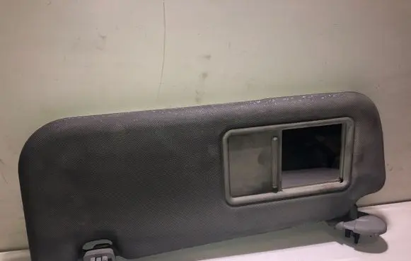 Toyota Avensis T270 Sun visor