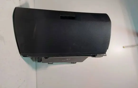 Mercedes-Benz A W169 Glove box 1005483