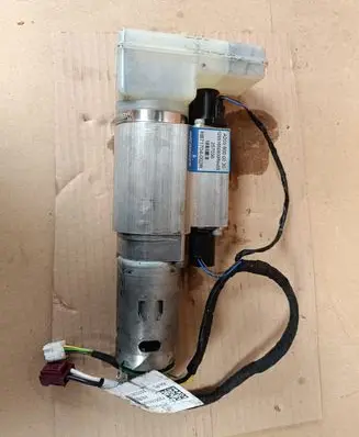 Mercedes-Benz C AMG W205 Folding roof motor A2058000030