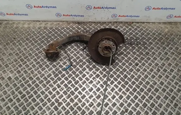 Rear wheel hub spindle/knuckle