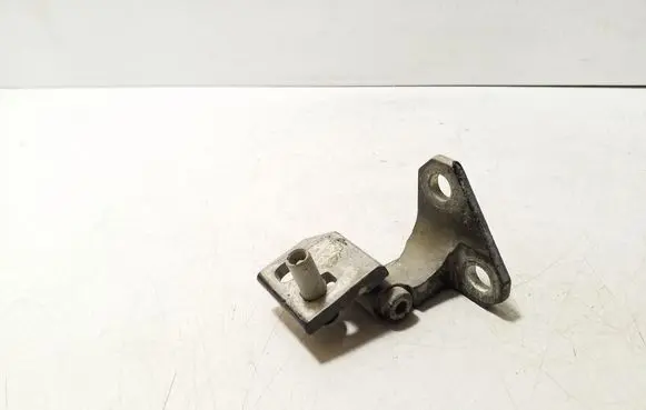 Volkswagen Golf Plus Front door upper hinge 1K0831402J