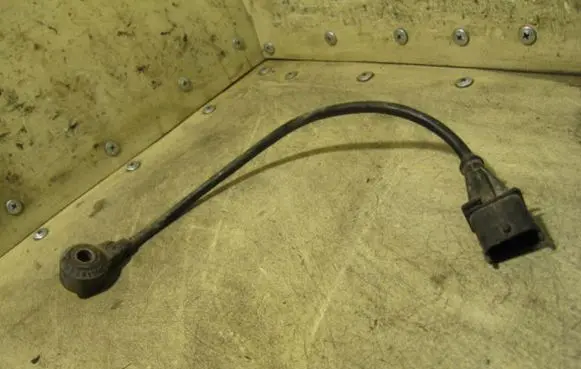 Opel Zafira A Detonation knock sensor 905363925WK96065 20J4C16V GM90528671