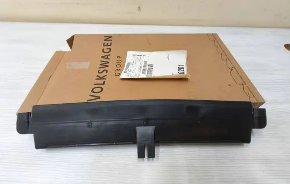 Audi Q2 - Intercooler air channel guide 81A121285F