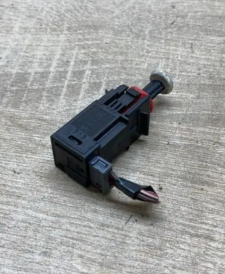 Opel Vectra C Brake pedal sensor switch 09185906