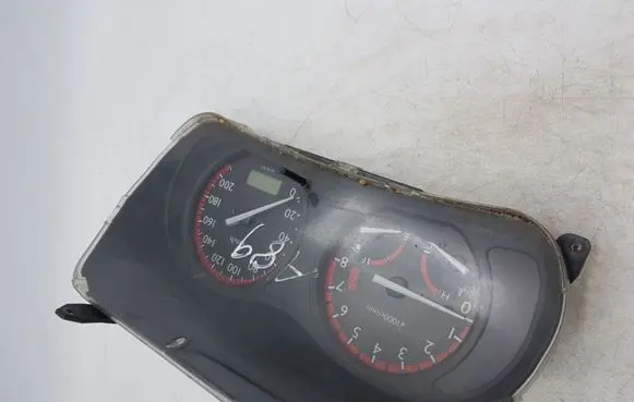Honda HR-V Speedometer (instrument cluster) HR0265 HR0265215 78100S2HG100