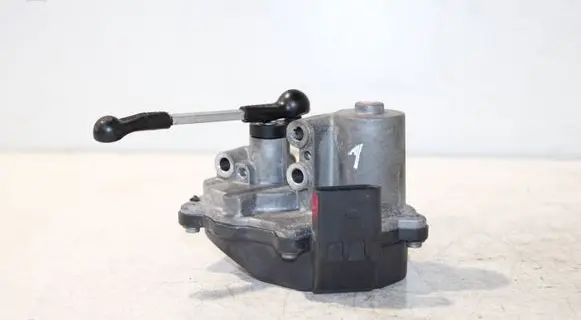 Audi A5 8T 8F Intake manifold valve actuator/motor 059129086L A2C53289031