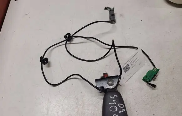 Volvo S40 Middle seatbelt buckle (rear) 730744 315052