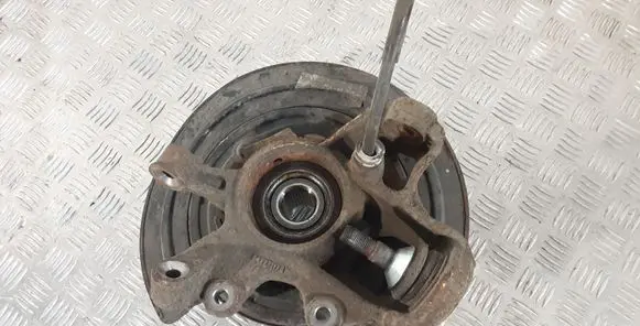 Jeep Grand Cherokee Rear wheel hub