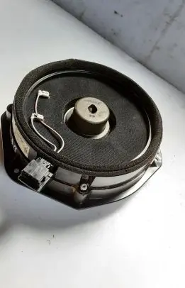 Audi A8 S8 D3 4E Front door speaker 4E0035411A