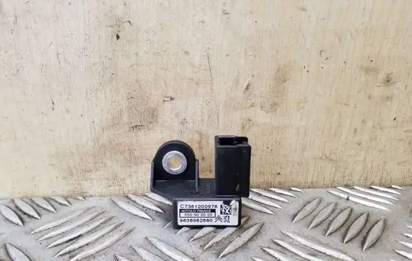 Opel Vivaro Airbag deployment crash/impact sensor 550903000 9636982680