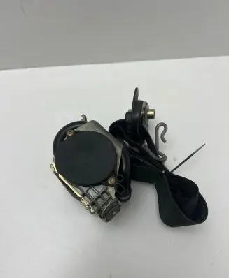 Peugeot 407 Front seatbelt 0402066