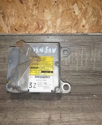 Toyota Avensis T270 Airbag control unit/module 227631104 8917005321