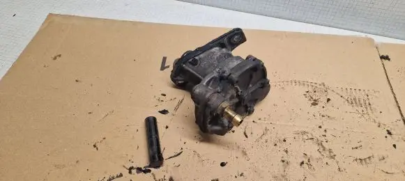 Volkswagen Transporter - Caravelle T4 Vacuum pump