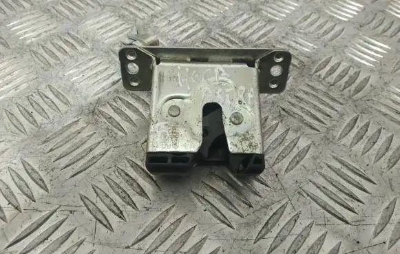 Opel Astra G Tailgate/trunk/boot lock/catch/latch 09130569